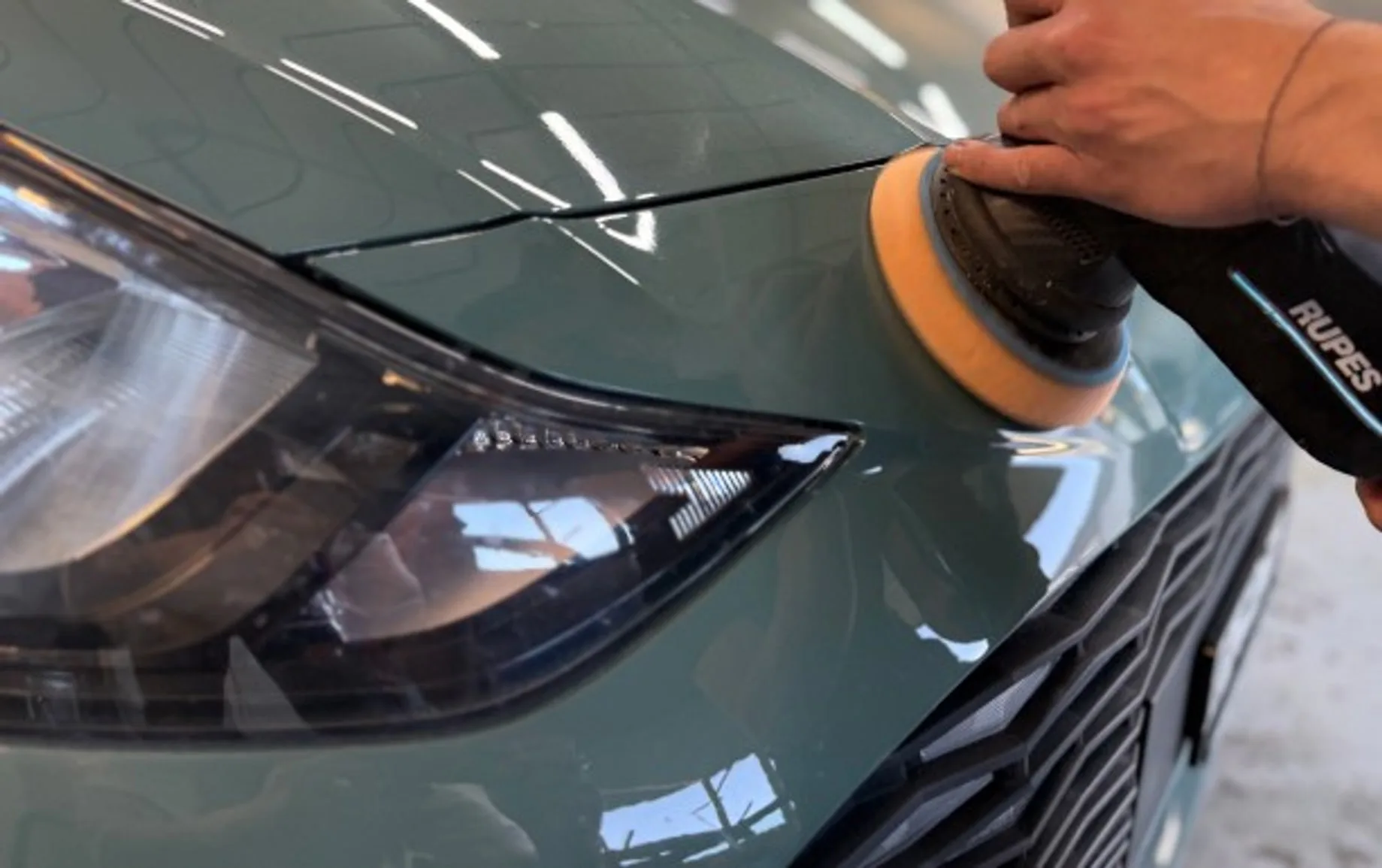 Polissage — carrosserie Crassier, Nyon